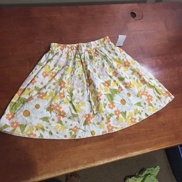 Shein Flower Skirt - Picture 1 of 9